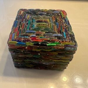 Two’s Company tinker jewelry box abstract colored glass details